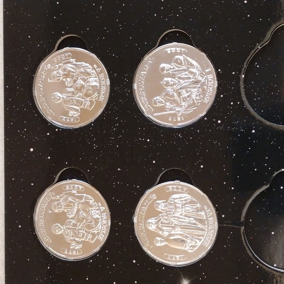 Star Wars 30th Anniversary Coin Album with 14 Coins 2006 Lucas Films Ltd Hasbro - Picture 11 of 13